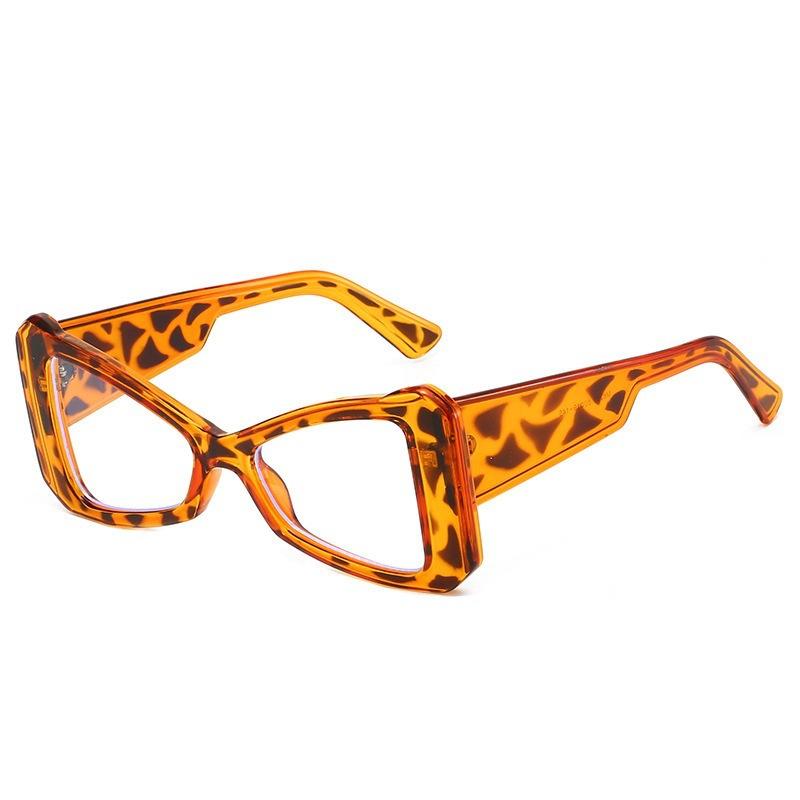 New European and American style cat eye square sunglasses niche design feeling Spice girl style daily street eye-catching fashion sunglasses