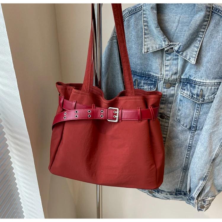 

Большая вместительная сумка из нейлона для женщин, простая, универсальная, портативная, повседневная сумка через плечо, новая