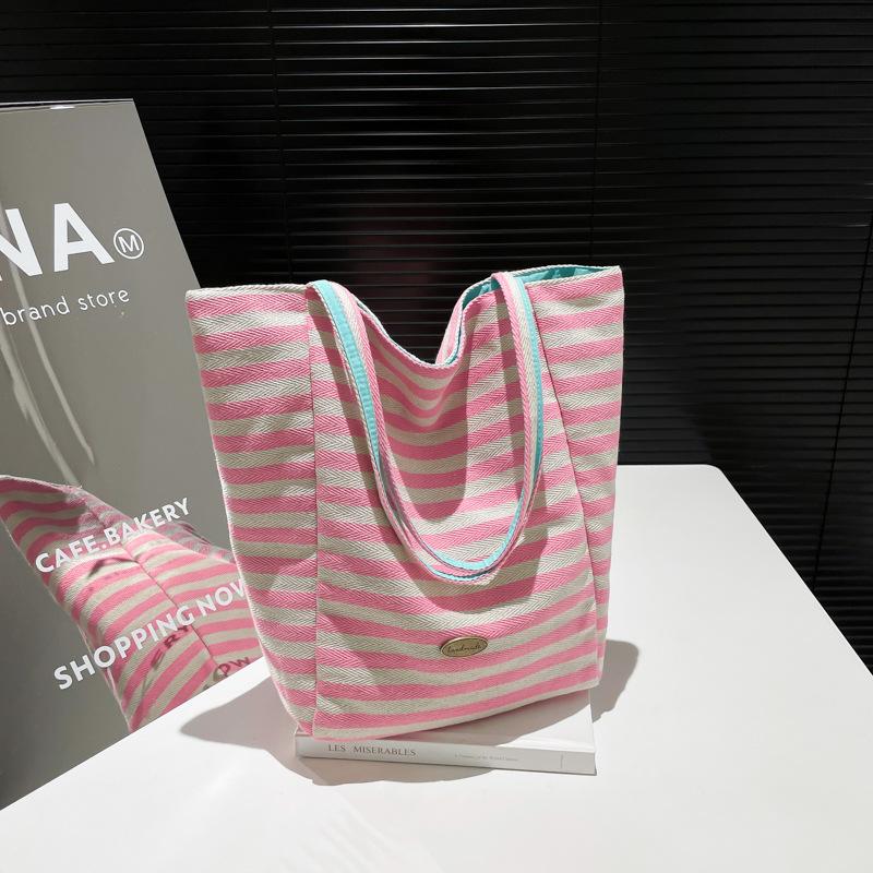 Bags Women's Large Capacity 2025 New Spring Leisure Shoulder Shopping Bag Leisure Foreign Style Class Commuter Tote Bag