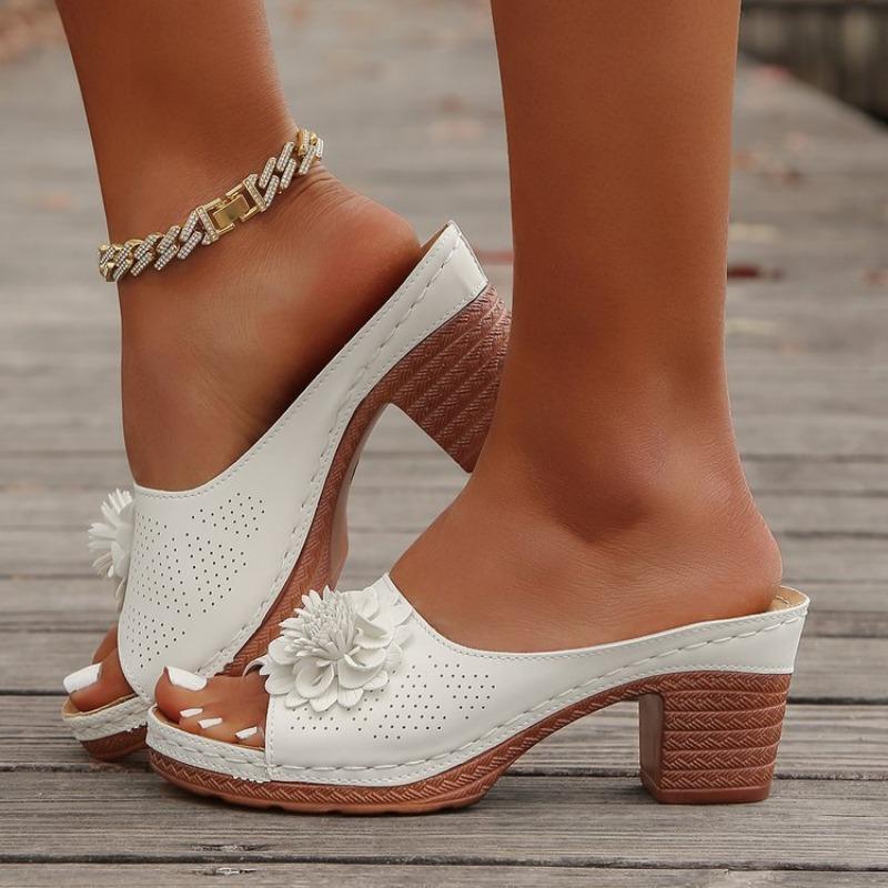 New Women's Shoes Spring and Summer New Thick Heels Beach Slippers Women
