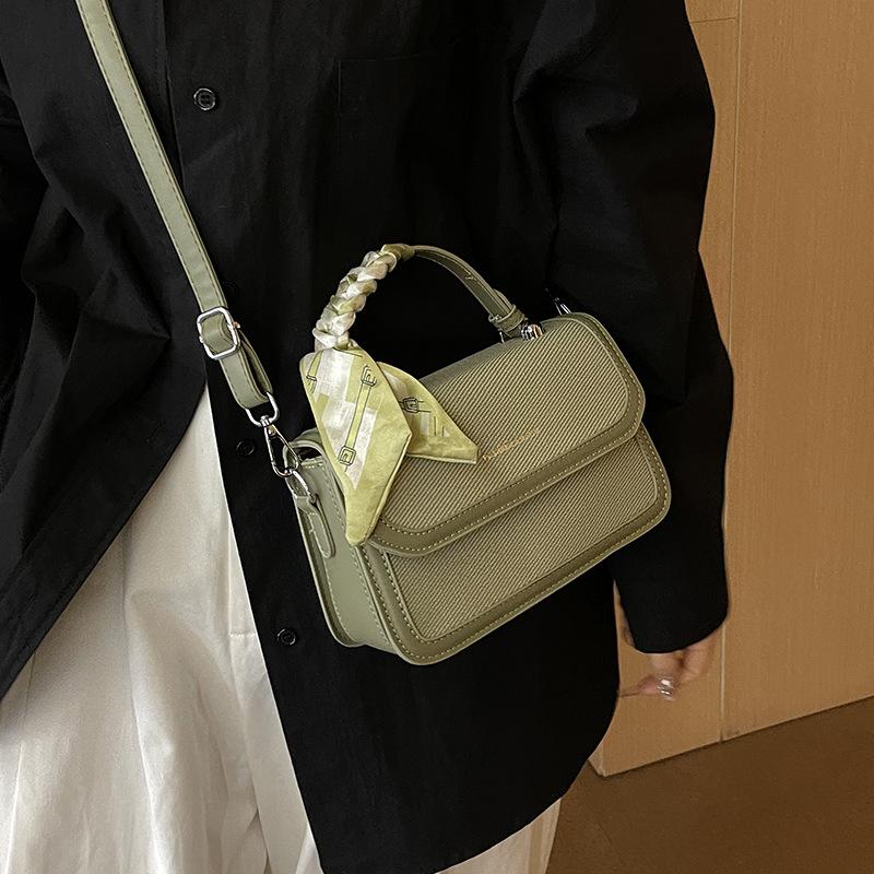 New fashion niche design silk scarf contrasting color flip bag portable shoulder messenger women's bag