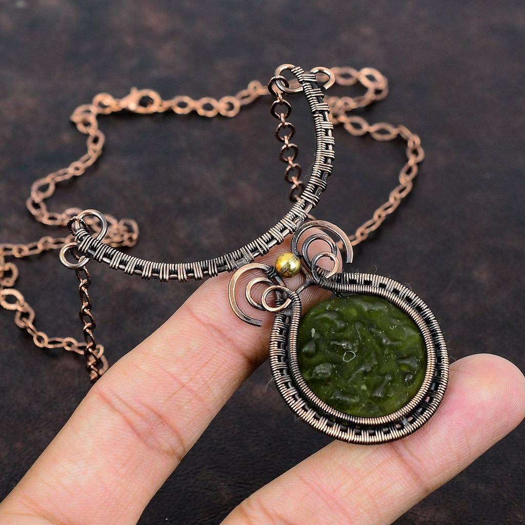 Colier moldovenesc învelit cu sârmă de cupru Colier reglabil piatră prețioasă Bijuterii de cupru Colier de designer lucrat manual în sârmă Bijuterii cadou pentru mama