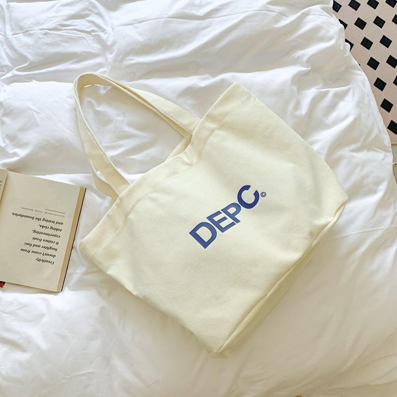 

Маленькая свежая сумка через плечо большой вместимости весна новая 2025 корейский стиль нишевый дизайн повседневная сумка через плечо сумка-тоут