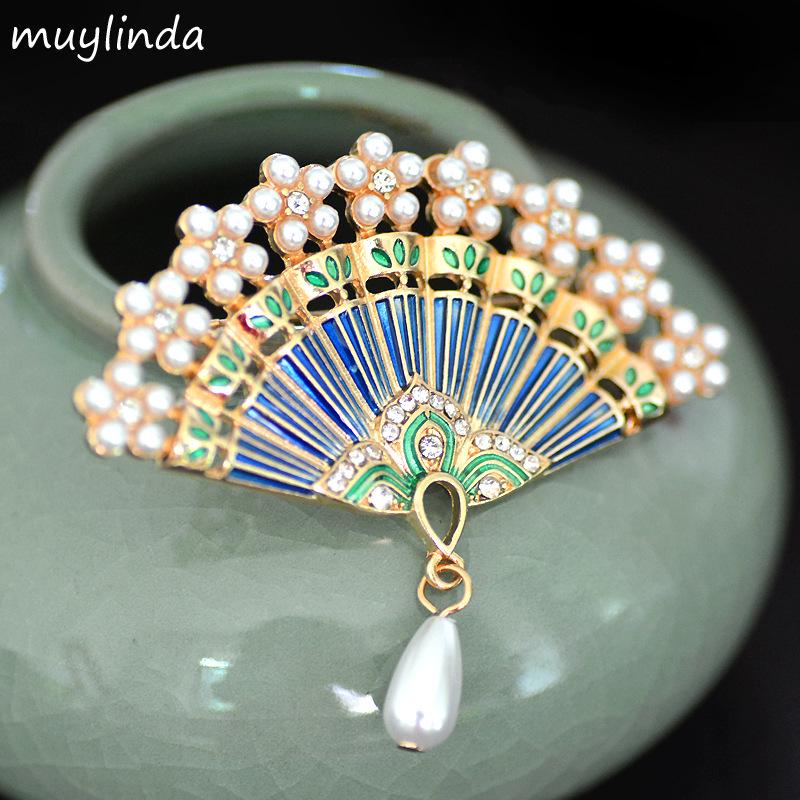 

Colorful Chinese Style Pearl Enamel Brooch: Fan Corsage Pin for Sweaters
