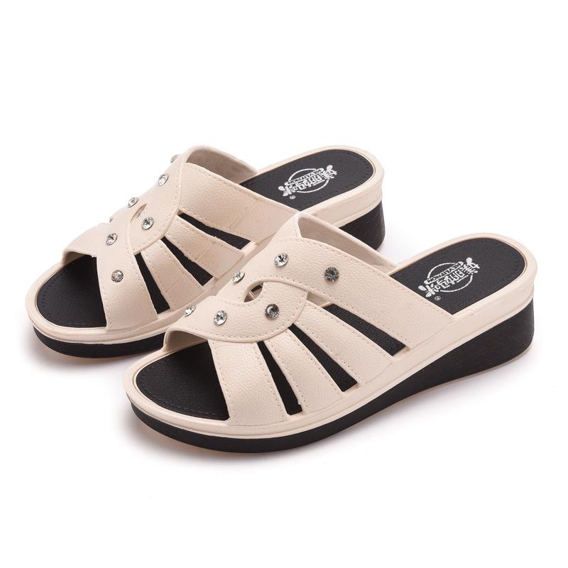 Fashion Hot Selling 2025 Slippers Platform Wedges Women Sandals Female Mules Beach Shoes Breathable Thick Bottom Non-Slip Solid Outside