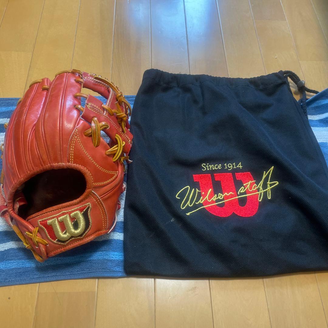 Used Wilson infielder glove