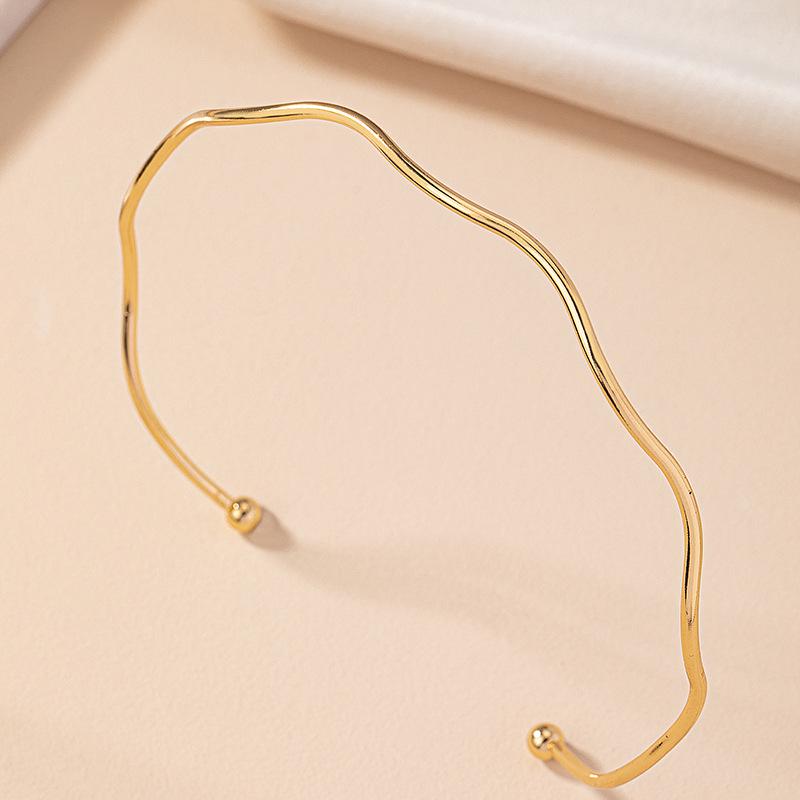 Korean-Style Geometric Irregular Choker: Retro, Cold, Niche Design for Women's Street Fashion