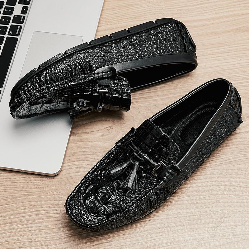 Men Casual Shoes Fashion Male Shoes Soft Men Tassel Loafers Leisure Moccasins Slip On Men's Driving Shoes Black Man Lazy Shoes