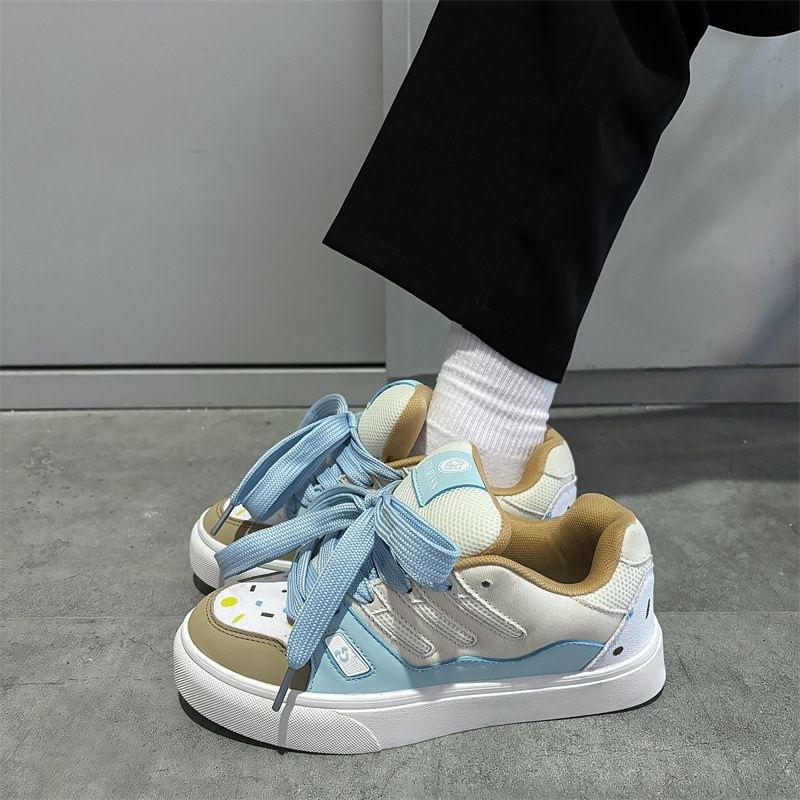 

Korean version of niche students casual street shooting versatile retro Dexun shoes 2025 new Harajuku port style flat baseplate shoes women 36