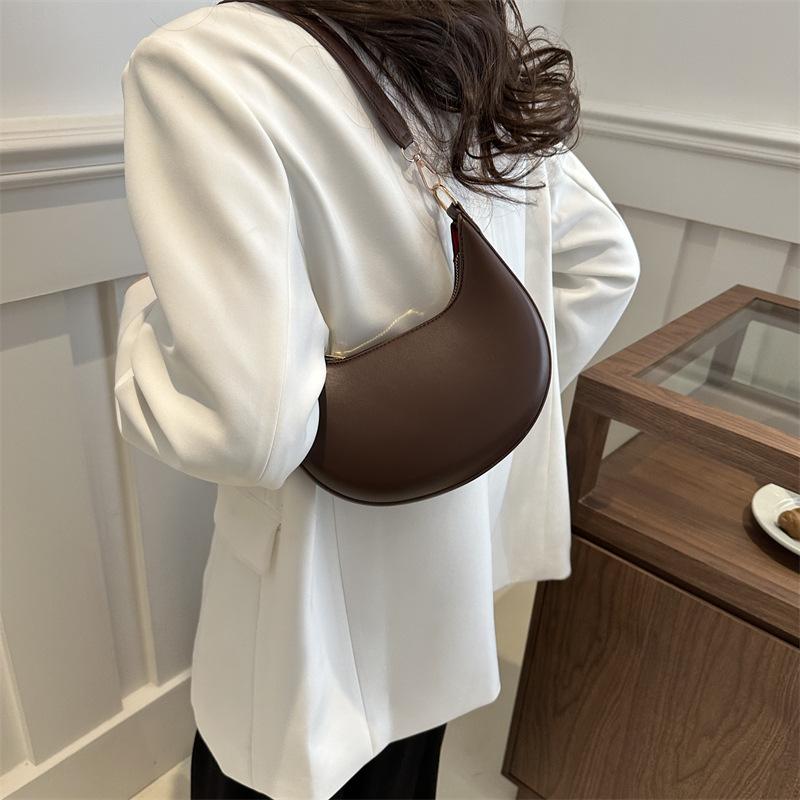 Fashionable High-end Moon-shaped Baseball Bag Showing Luxury Women's Single Shoulder Bag Elegant lady Handbags bolso mujer