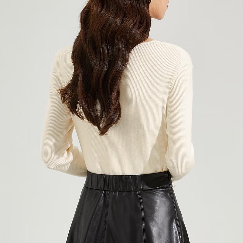 Elegant Women's Slim Fit Round Neck Long Sleeve Knit Pullover