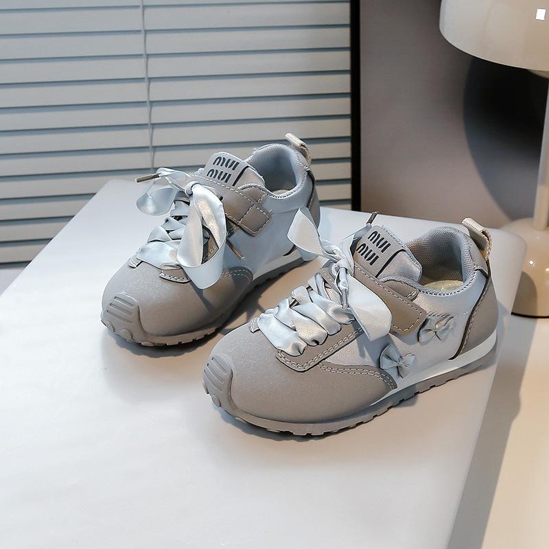 

Обувь для девочек 2025 весна и осень новая детская спортивная обувь мягкая подошва женские сокровища обувь Gump маленькая девочка повседневная 30 серый