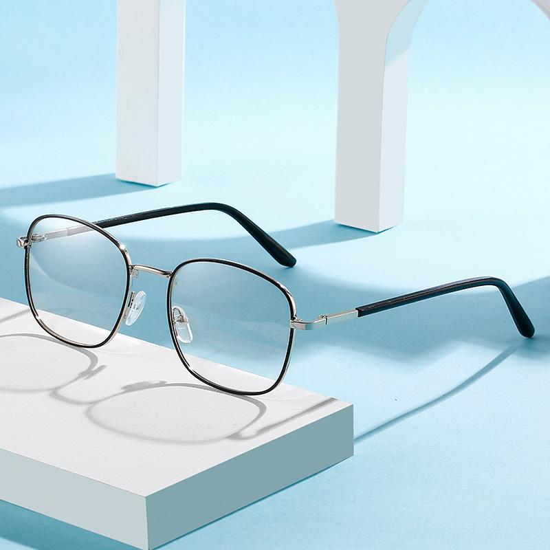 Photochromism Metal Square Glasses Women Men Luxury Eyewear Leisure Commute Female Male Clear Anti Radiation Filter Glasses