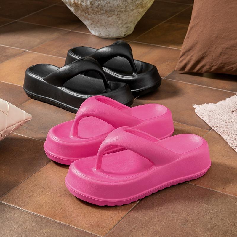 Thick-bottomed Foot-pinching Flip-flops Women's Summer Outer Wear Heightening Non-slip Indoor Home Leisure Beach Sandals