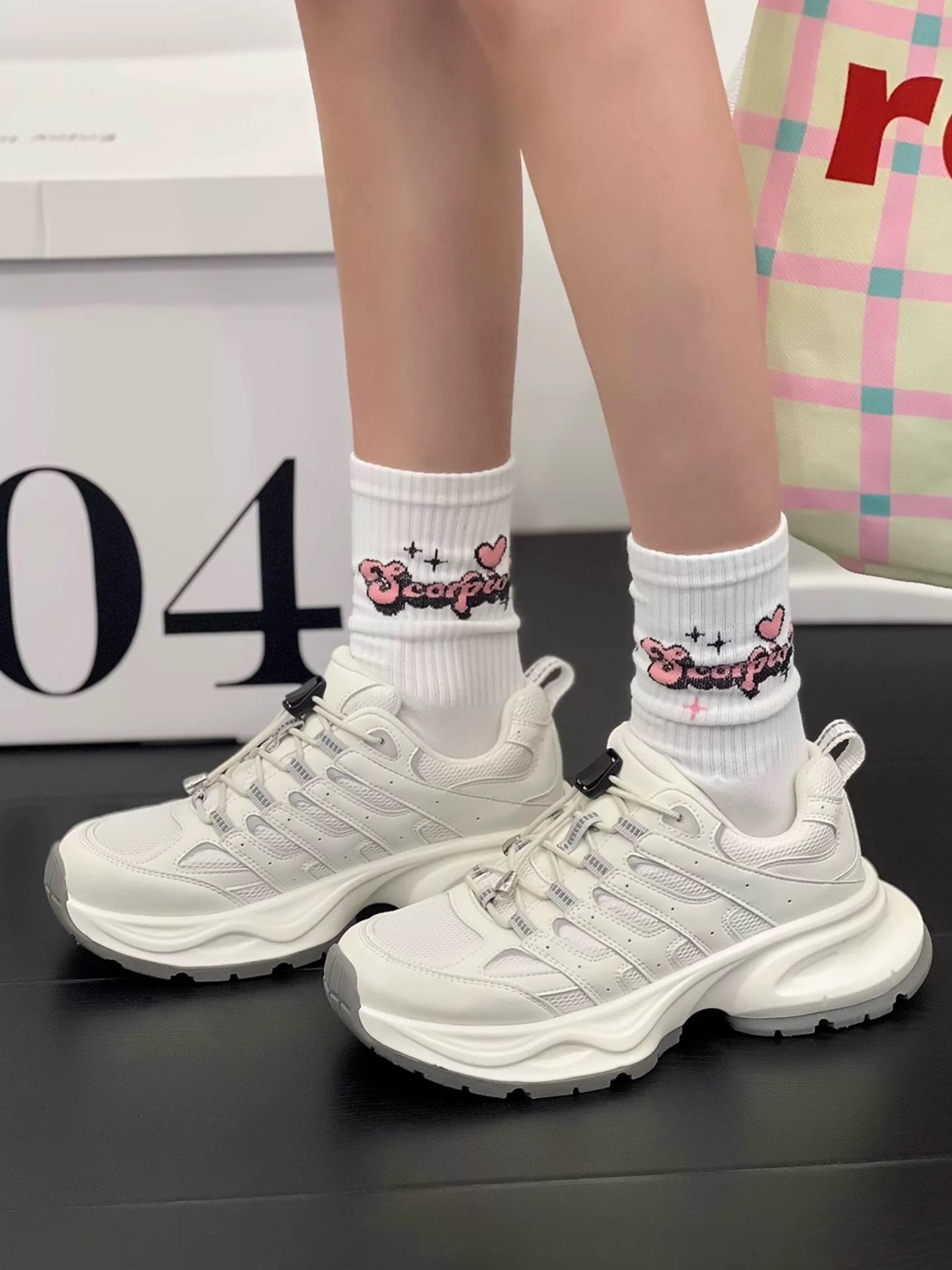 

Super explosion 2025 spring new thick-soled heightening dad shoes women s versatile mesh sports shoes casual breathable run 40