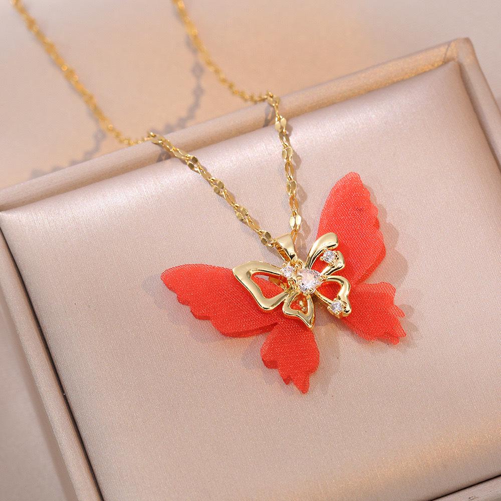 Butterfly Necklace with Color-Retaining Zircon - Fashionable, Versatile Women's Jewelry Accessory.