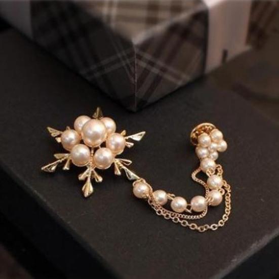 Brooch Pin, Lapel Badge with Double Fixed Safety Pin And Magnetic Buckle, Imitation Pearl Flower Decor Suit Brooch for Suits Coats Dresses