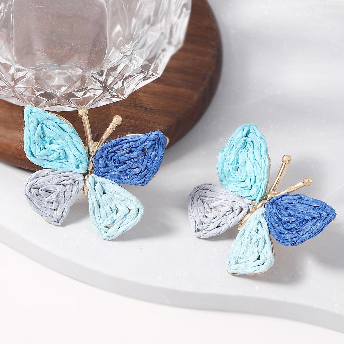 

Colorful Handcrafted Lafia Butterfly Stud Earrings Are Stylish and Simple in Design, Lightweight and Cute for Everyday Wear синий