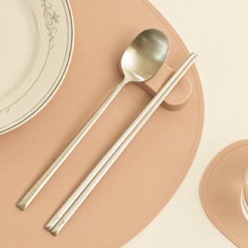 Domestically produced platinum silicone spoon holder stand Sand beige