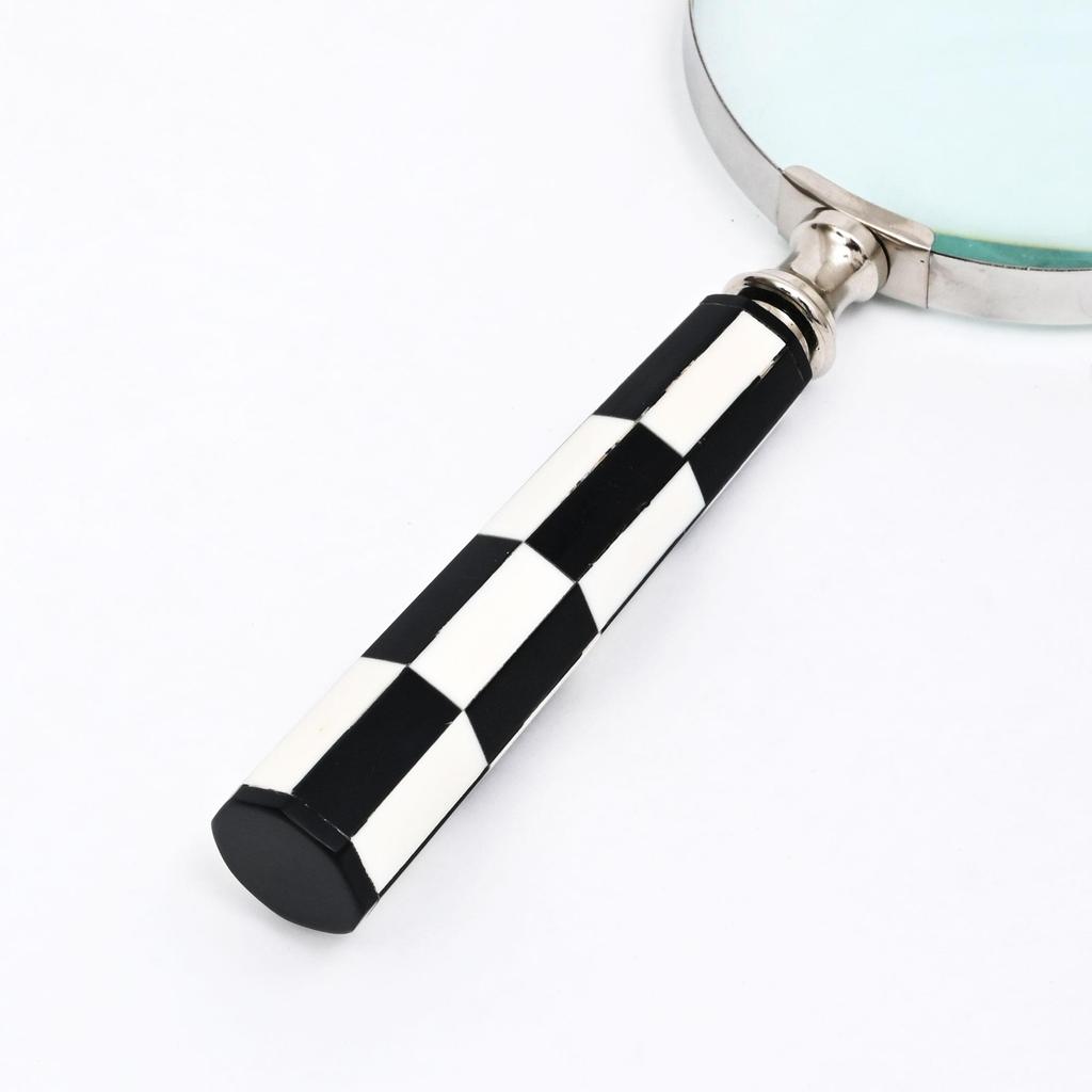 Classic Checkered Handle Magnifying Glass In Steel & Resin