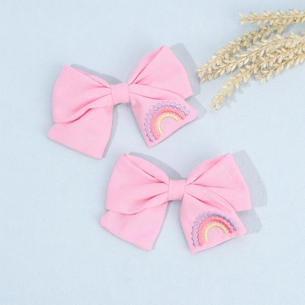 2 Stück Himmelblaue Haarnadeln mit gestickter Regenbogen-Schleife Handgefertigte Klemmen Mädchen Haarspangen Kinder Schule Party Accessoires Kopfschmuck