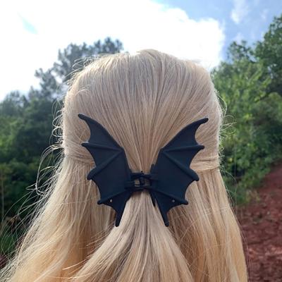 1 Piece Halloween Hair Accessories Metal Bat Hair Clips Black Color Cute  Shark Clip For Women Girl Headwear Gifts