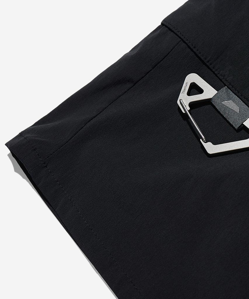 NODE LABS Sanongbachi Outdoor Cargo Shorts_Black