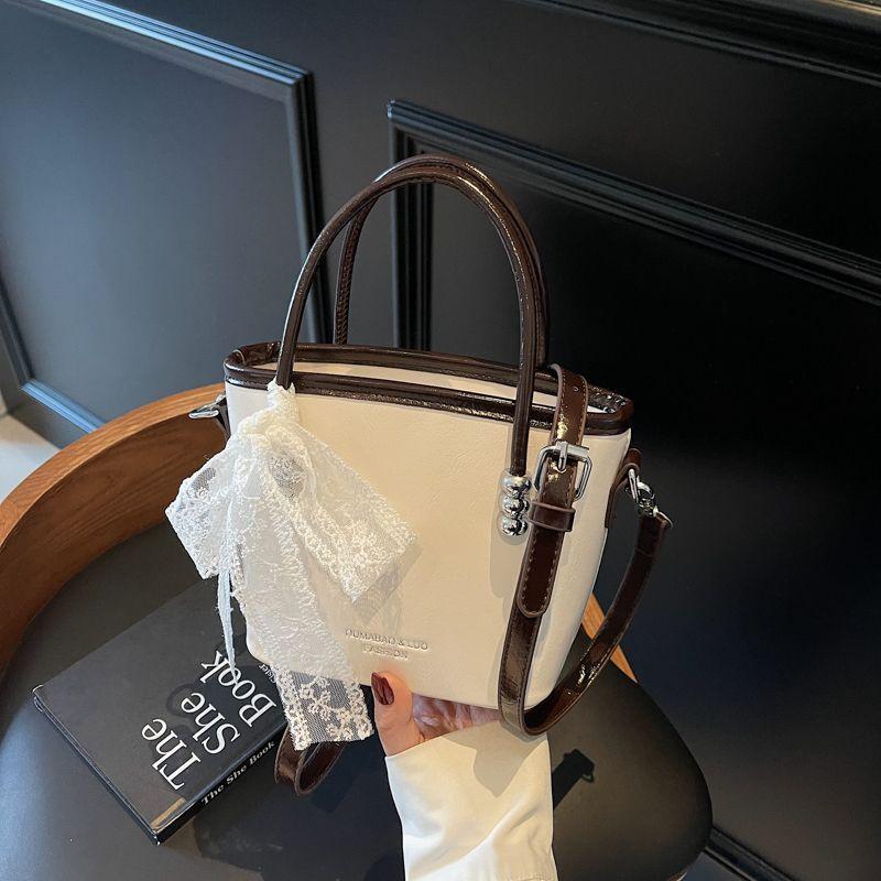 Wholesale Summer Popular Bag Women's 2025 New High-end Versatile Messenger Bag Fashionable Versatile Women's Messenger Bag