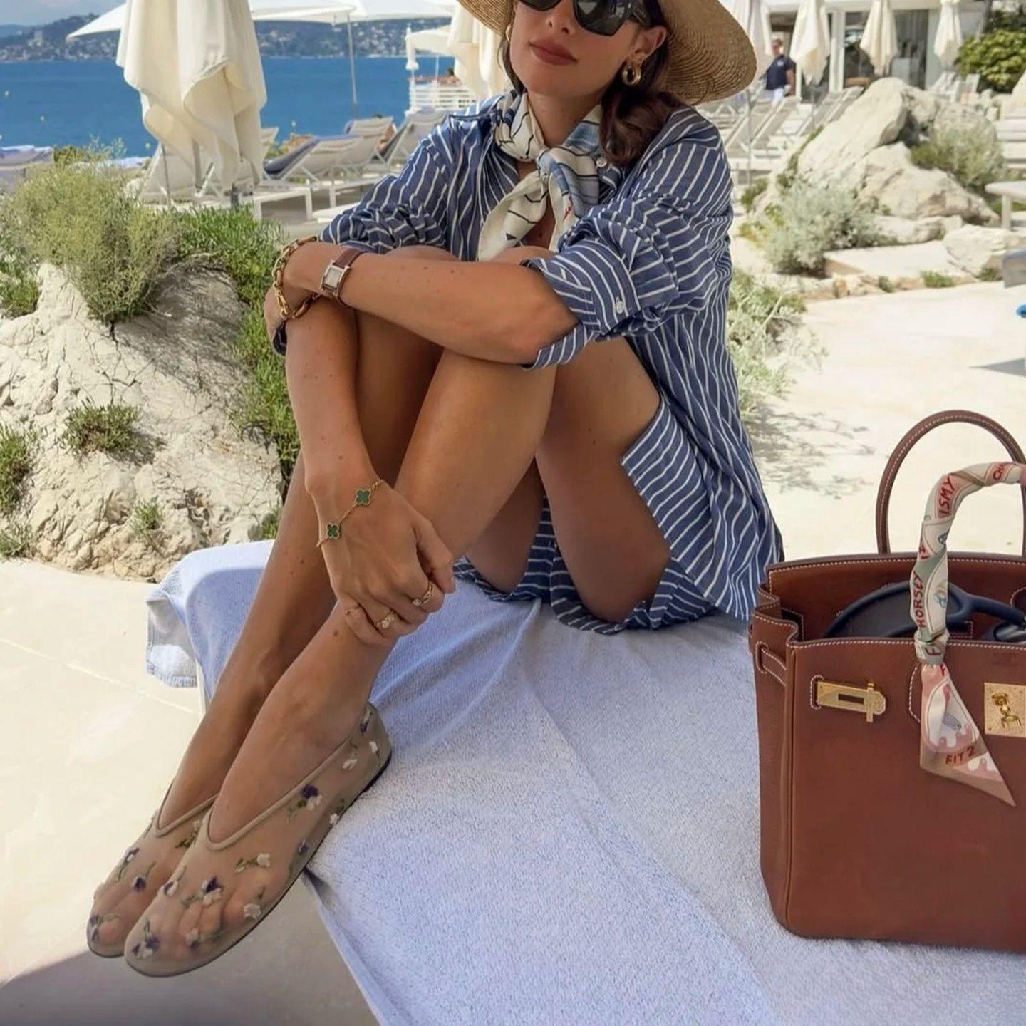 

Нежные и милые сетчатые цветочные туфли-лодочки с круглым носком, с легким вырезом, вышивкой, тонкой плоской подошвой, балетки 40