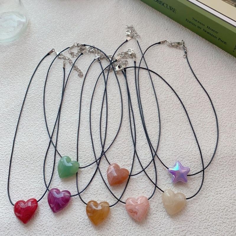Colorful Resin Love Heart Necklace Stylish Love Heart Necklace Adornment Personalized Heart Pendant Neckchain Charm