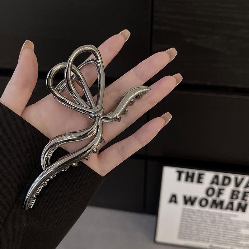 Large Metal Hair Claw Clip Fish Bone Irregular Hairpins Punk Style Silver Hair Claws Barrettes Women HairClips Hair Accessories