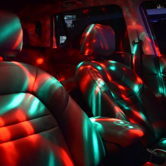Einstellbare Auto-Diskokugel, superhell, wiederaufladbar über USB, Mini-Größe, tragbar, mit Soundaktivierung, mehrfarbiges Auto-Diskolicht
