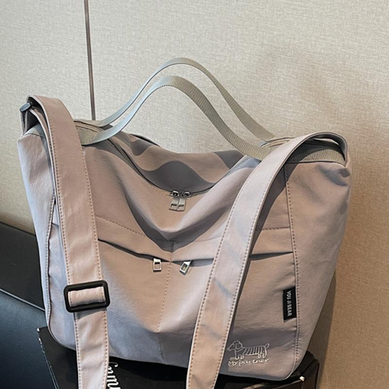 Casual tote bag, waterproof portable single-shoulder crossbody bag, travel bag, large-capacity bag for work