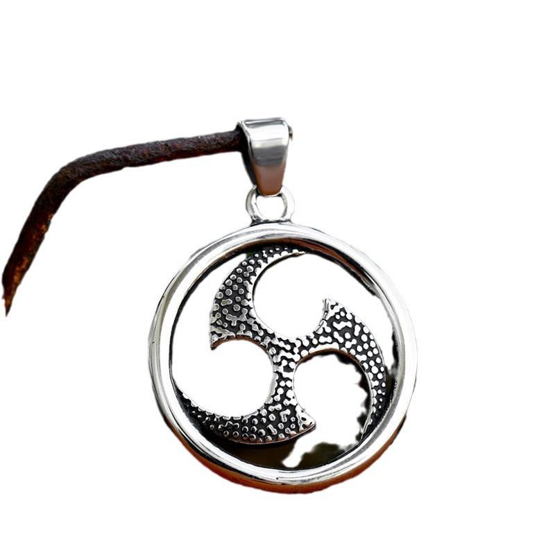 Men's Simple Retro Round Hot Wheels Versatile Sweater Stainless Steel Pendant Chain