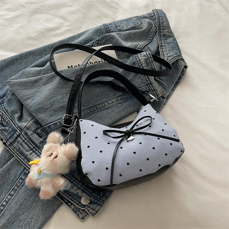 Niche Design Bag Women's 2025 New Fashion Versatile Shoulder Armpit Bag Casual Work Commuter Messenger Bag