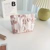 Ladies' Cute Pink Bow Makeup Bag with A Coin Purse and Zipper, Practical for Short Trips and Home Use, Easy To Carry