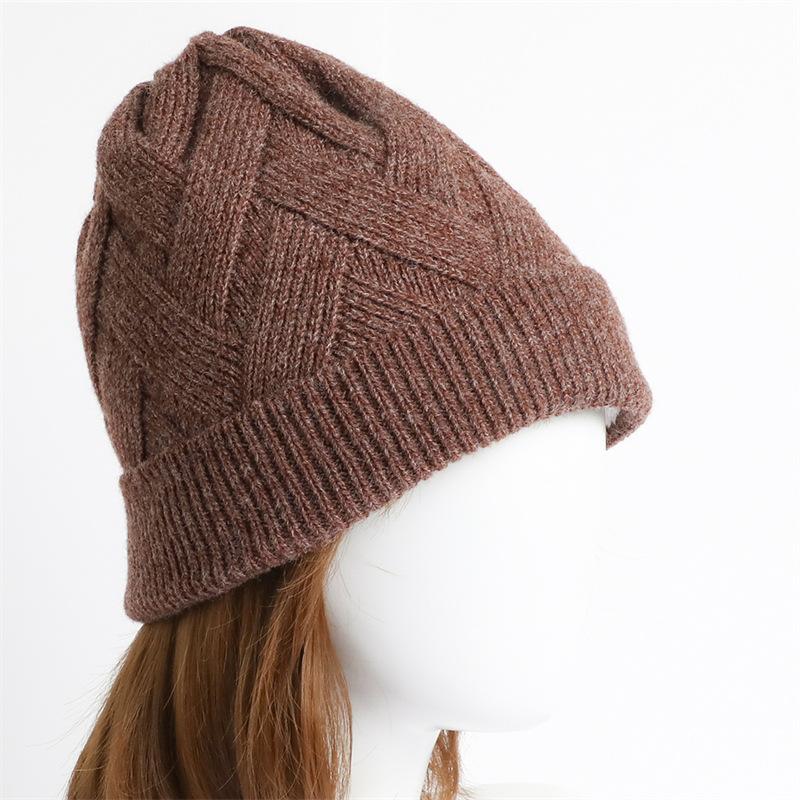 Solid color knitted wool hat men's and women's autumn and winter warm ear protection hat sweet pullover hat wool hat versatile