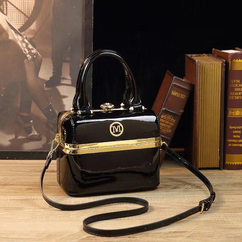 Glossy Patent Leather Small Box Women's Bag Holiday Gift for Girlfriend Exclusive Handbag Cross-Border Wholesale Winter New Style