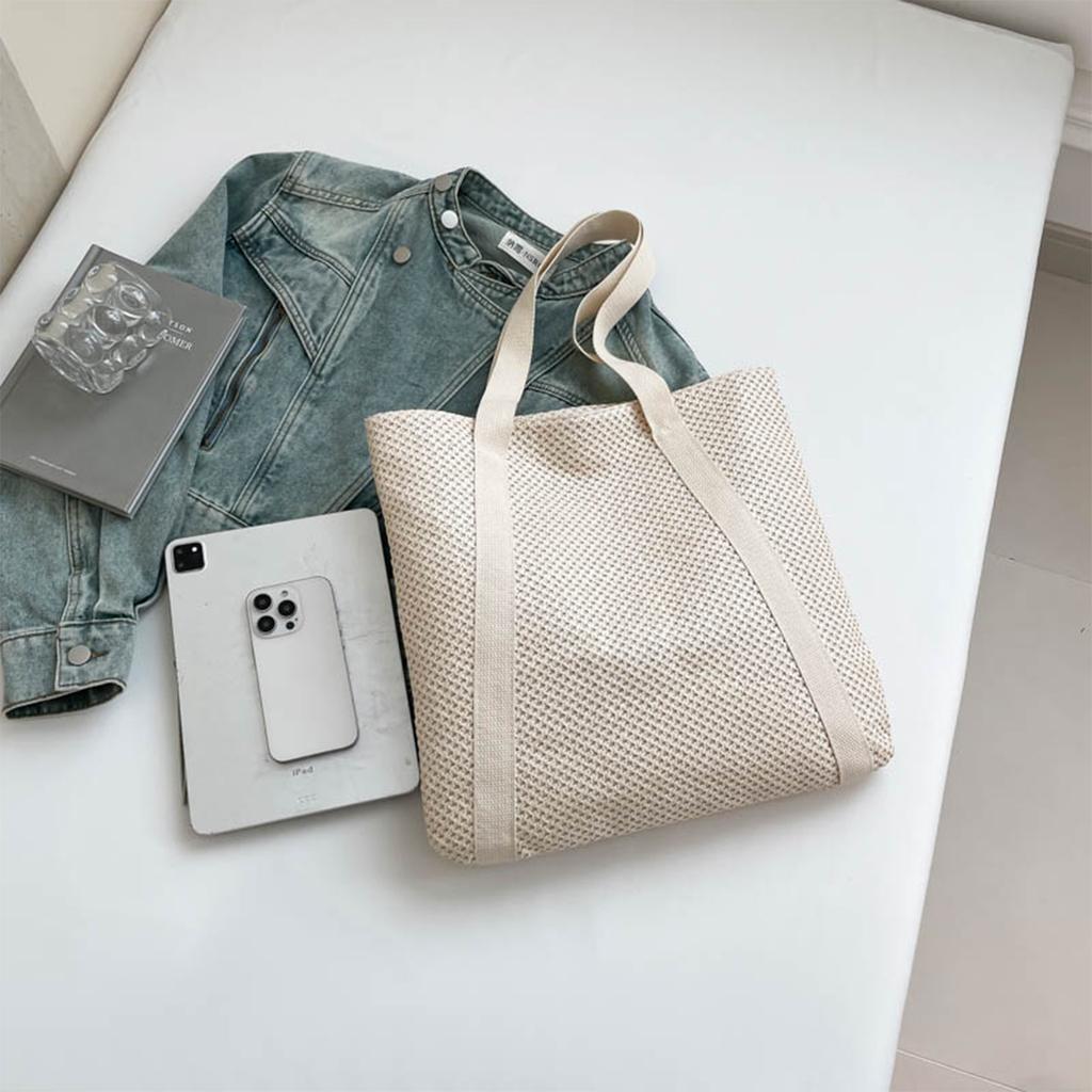 Women'S Woven Straw Beach Solid Color Tote Bag Lightweight Open Top With Tassel Charm For Vacation And Seaside Shoulder Bag