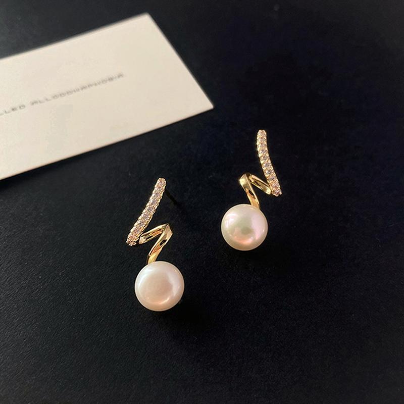 1 Paar Klassische Perlen-Hängeohrringe Damen Elegant Exquisit Unregelmäßiges Design Ungewöhnlicher Ohrring Hochzeits Schmuck Party Geschenke
