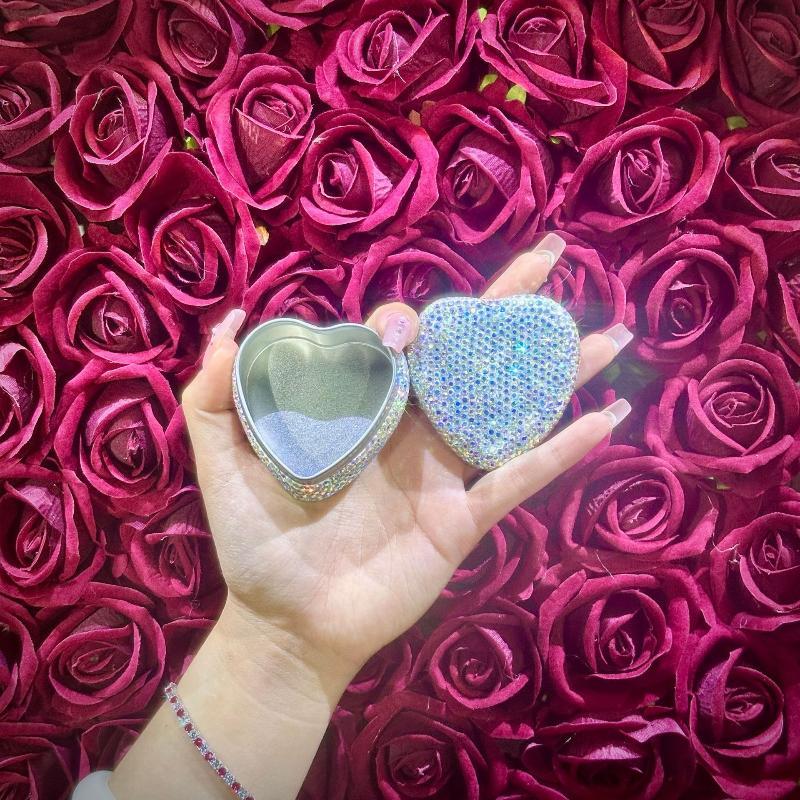 Sparkling Metal Tin Box Tinplate Jewelry Necklace Storage Case Heart-Shaped Empty Box Mini Candy Pill Organizer