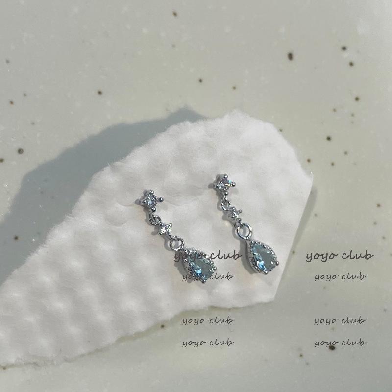 Lake Blue Color Water Drop Zircon Earrings For Women Exquisite Silver Color Shiny Crystal Stud Earring Sweet Party Jewelry Gifts