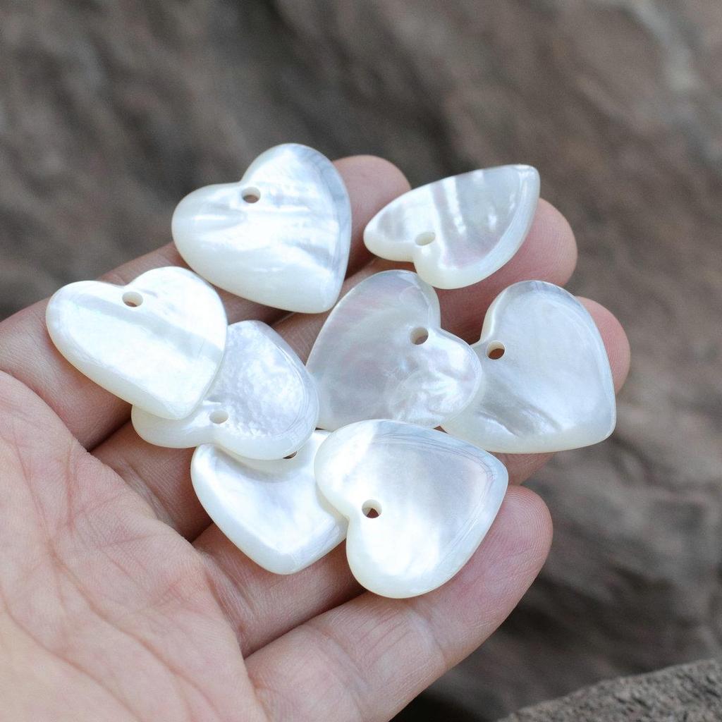 25mm Mother-of-Pearl Heart Pendant for DIY Jewelry & Accessories