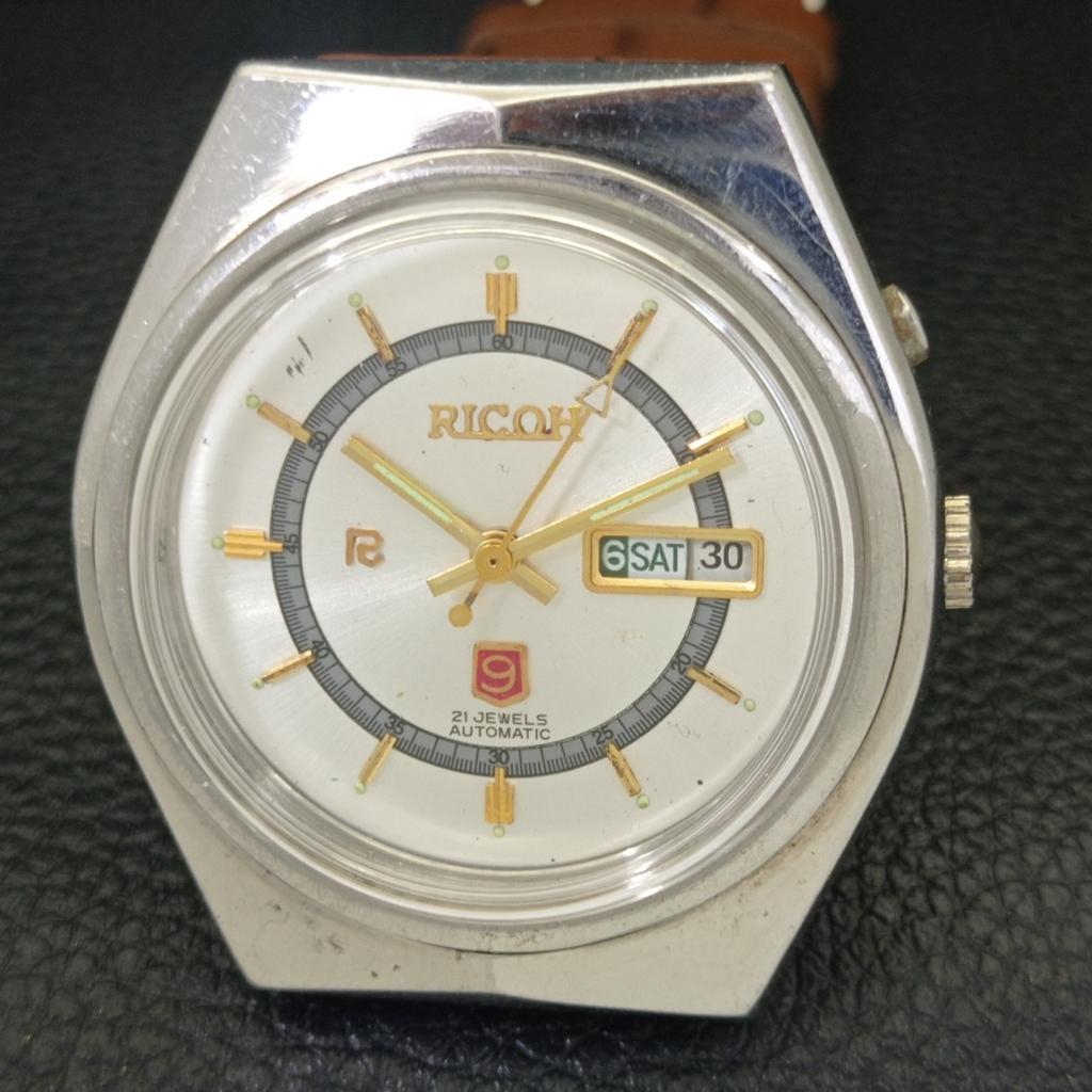 Ricoh R31 AUTOMATIC JAPAN MENS VINTAGE SILVER COLOR DIAL WATCH A701926-5 R207-a701926