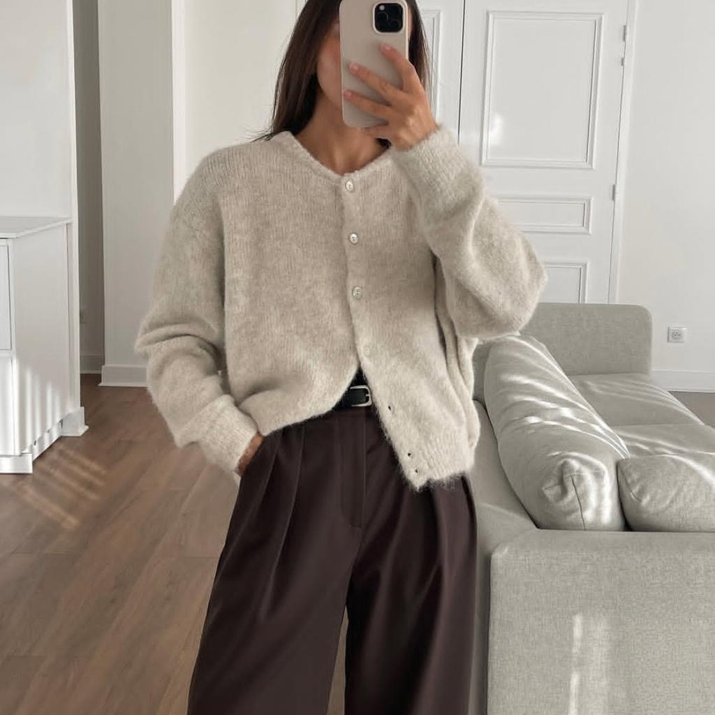 Europe and the United States hot-selling soft knitted cardigan women's 2026 new retro buckle gray sweater jacket ins wind
