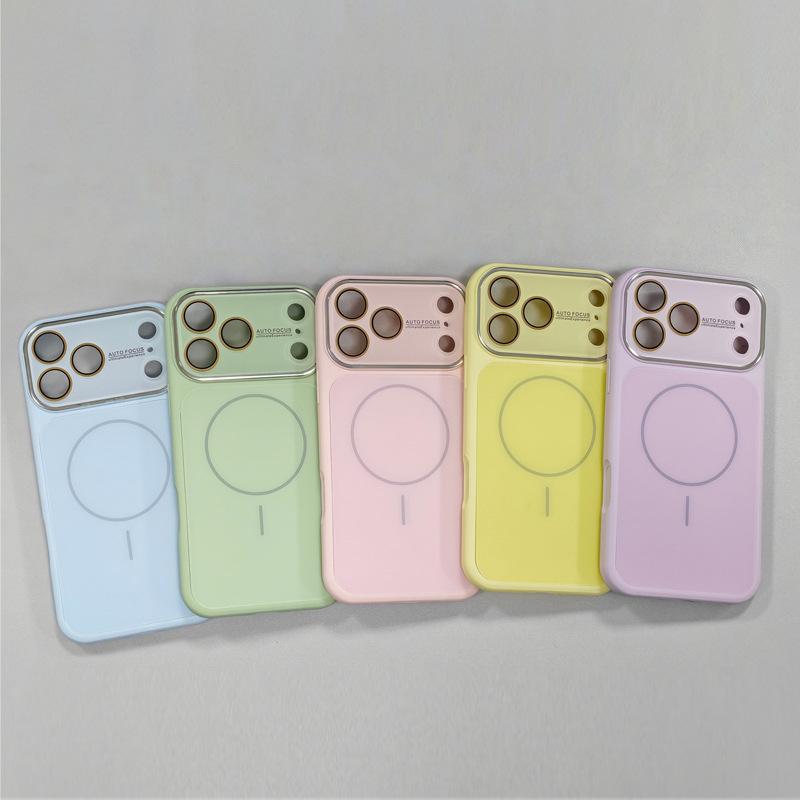 Magsafe magnetic suction is suitable for iPhone11promax large window mobile phone case silicone candy color mobile phone case