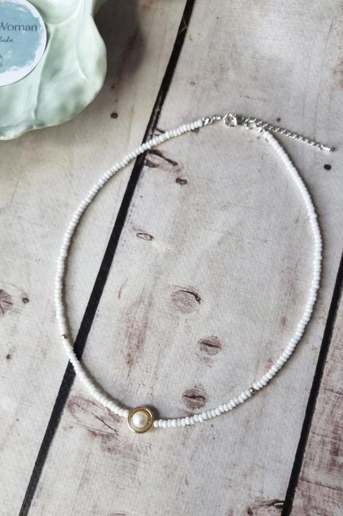 Handmade Beaded Choker with White Pearl