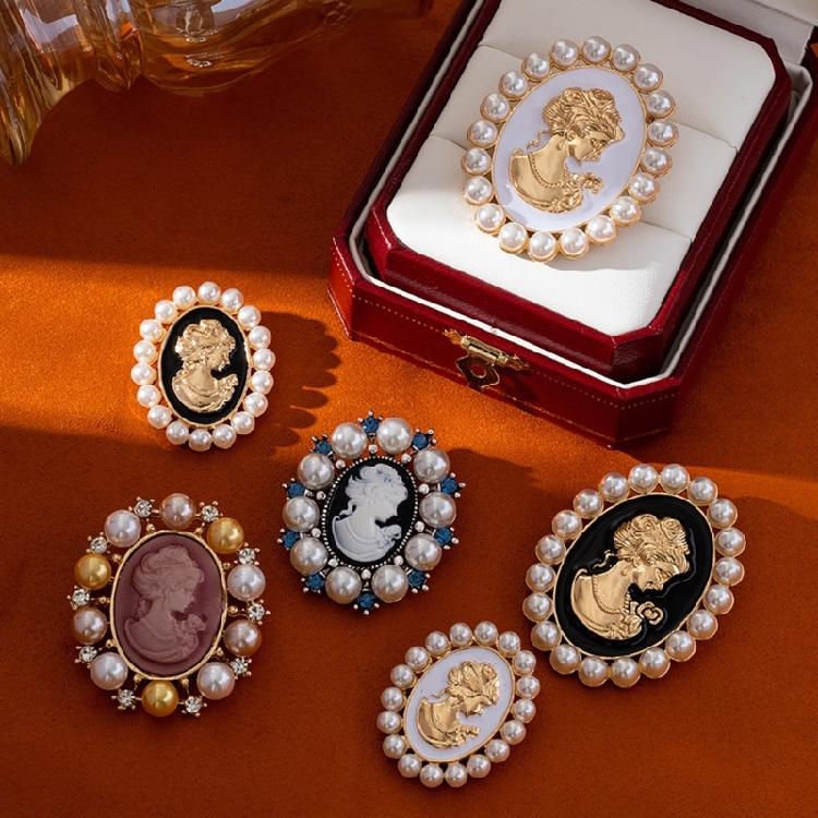 Sophisticated Vintage Cameo Brooch Beauty's Head Pearls Accented Alloy Corsage Pin Jewelry for Dress Clothing