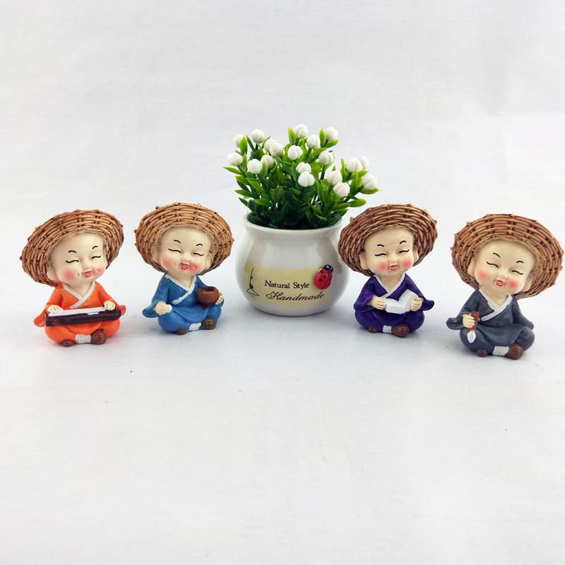 4pcs Cute Straw Hat Little Monk Mini Ornament Set For Garden And Decor Car