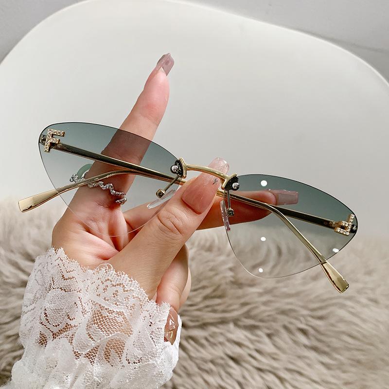 

JYL TS Sunglasses Frameless Diamond Cat Eye Unisex/90236 B-5067 шампанського